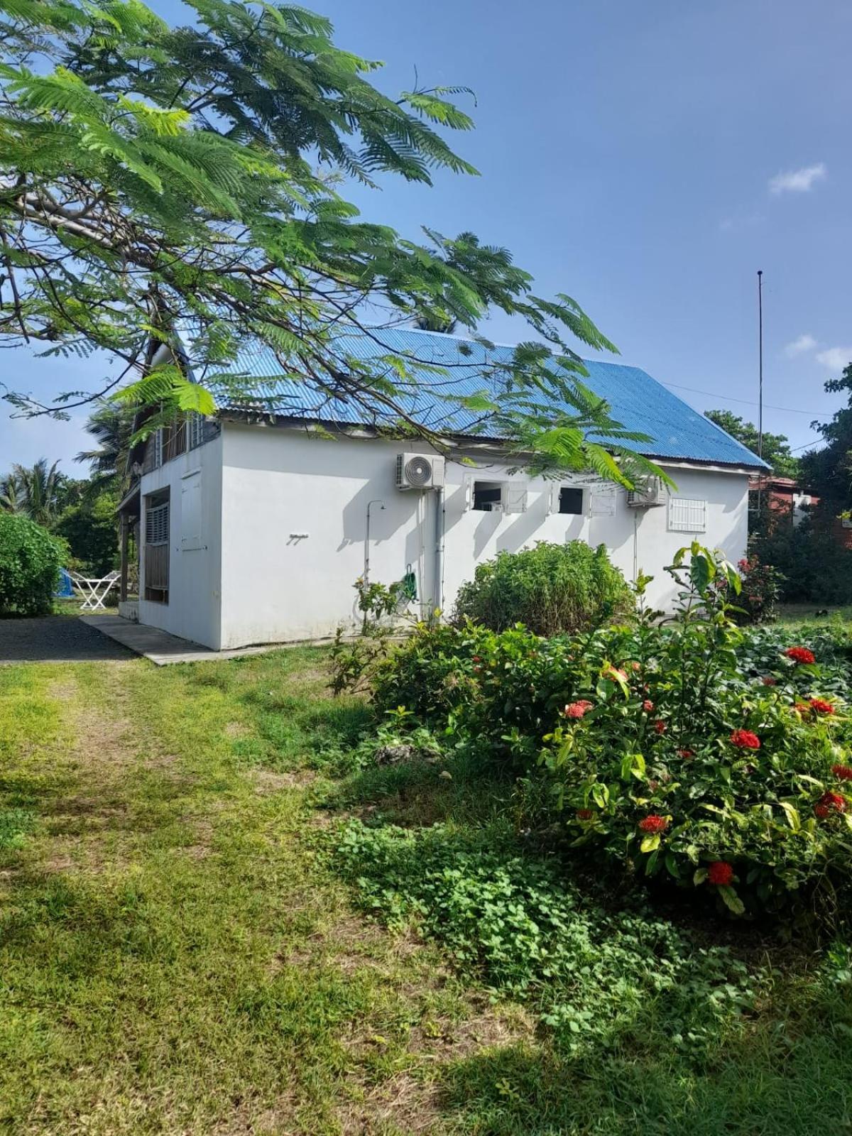 Maison Bord De Mer A 100 M Saint-Francois  Exteriér fotografie